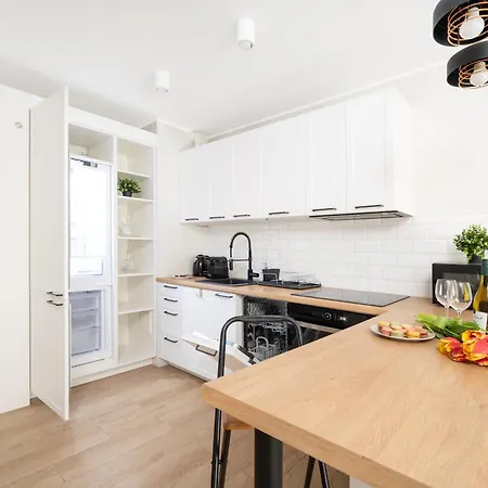 Hideaway - Terrace With Garden & Parking- By Rentujemy Łódź