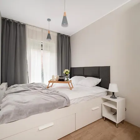 Hideaway - Terrace With Garden & Parking- By Rentujemy Daire *