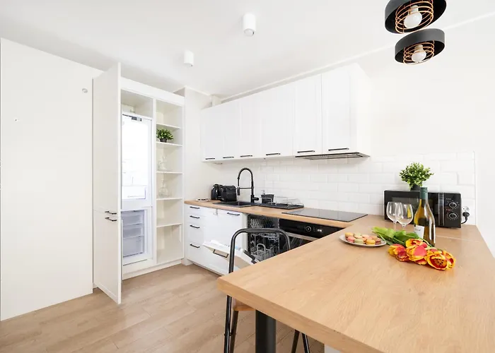 Hideaway - Terrace With Garden & Parking- By Rentujemy Łódź