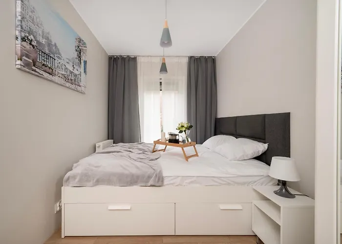 Hideaway - Terrace With Garden & Parking- By Rentujemy Lägenhet